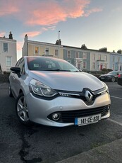 2014 - Renault Clio Manual