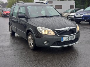 2014 - Skoda Roomster Manual