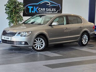 2014 - Skoda Superb Manual