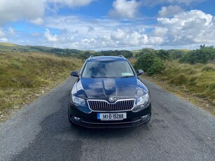 2014 - Skoda Superb Manual