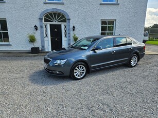 2014 - Skoda Superb Manual