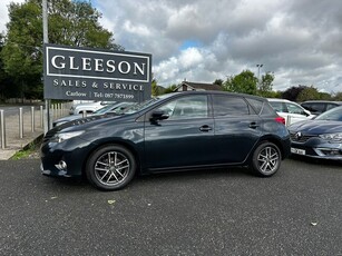 2014 - Toyota Auris Manual