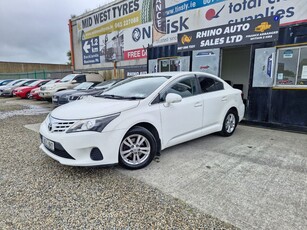 2014 - Toyota Avensis Manual