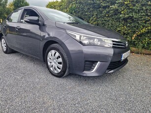 2014 - Toyota Corolla Manual