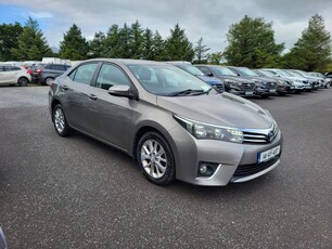 2014 - Toyota Corolla Manual