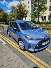 2014 - Toyota Yaris Manual