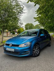 2014 - Volkswagen Golf Manual