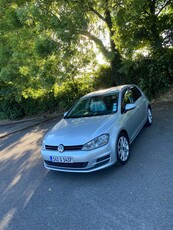 2014 - Volkswagen Golf Manual