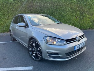 2014 - Volkswagen Golf Manual