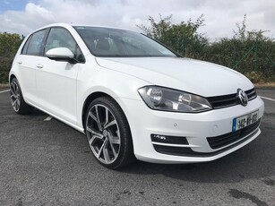 2014 - Volkswagen Golf Manual