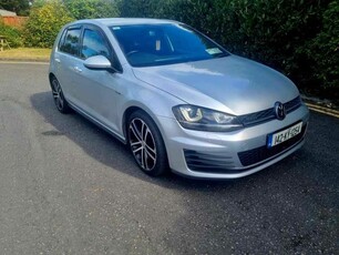 2014 - Volkswagen Golf Manual