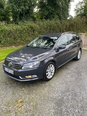 2014 - Volkswagen Passat Manual