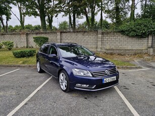 2014 - Volkswagen Passat Manual