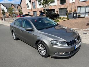 2014 - Volkswagen Passat Manual