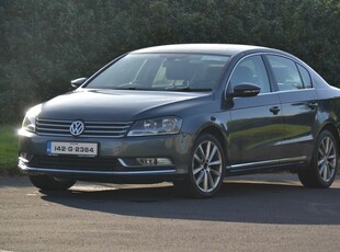 2014 - Volkswagen Passat Manual