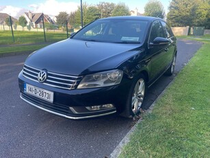 2014 - Volkswagen Passat Manual