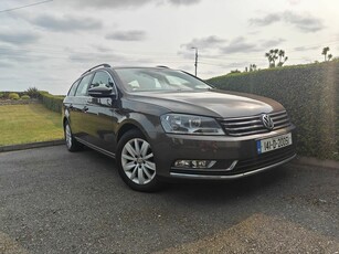 2014 - Volkswagen Passat Manual