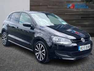 2014 - Volkswagen Polo Automatic