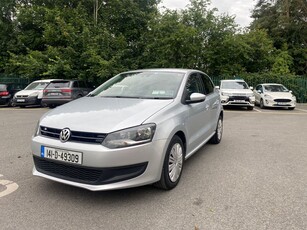 2014 - Volkswagen Polo Automatic