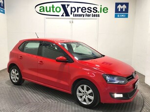 2014 - Volkswagen Polo Automatic