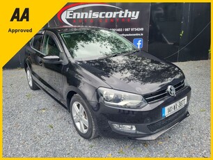 2014 - Volkswagen Polo Automatic