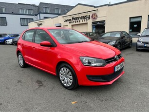 2014 - Volkswagen Polo Automatic