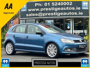 2014 - Volkswagen Polo Automatic