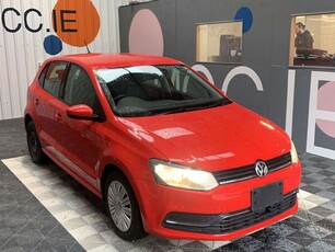 2014 - Volkswagen Polo Automatic