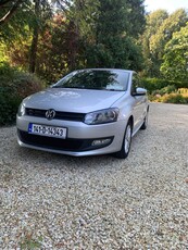 2014 - Volkswagen Polo Manual