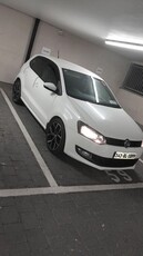 2014 - Volkswagen Polo Manual