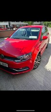 2014 - Volkswagen Polo Manual