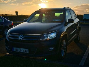 2014 - Volkswagen Tiguan Manual