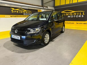 2014 - Volkswagen Touran Manual