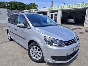 2014 - Volkswagen Touran Manual