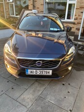 2014 - Volvo V40 Manual