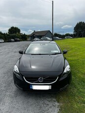 2014 - Volvo V40 Manual