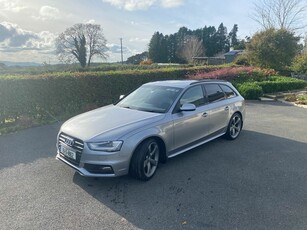 2015 - Audi A4 Manual