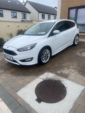 2015 - Ford Focus Manual