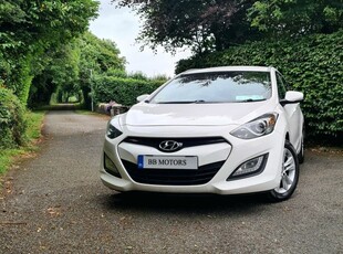 2015 - Hyundai i30 Manual