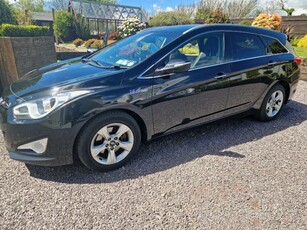 2015 - Hyundai i40 Manual