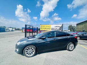 2015 - Hyundai i40 Manual