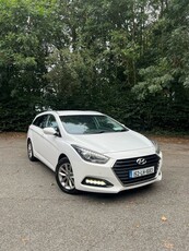 2015 - Hyundai i40 Manual