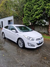 2015 - Hyundai i40 Manual