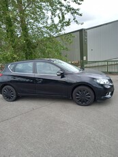 2015 - Nissan Pulsar Manual