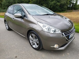 2015 - Peugeot 208 Manual