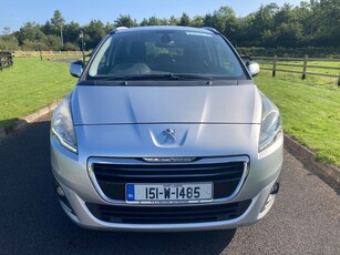 2015 - Peugeot 5008 Manual