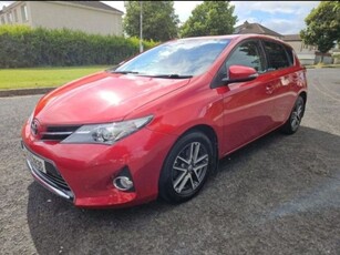 2015 - Toyota Auris Manual