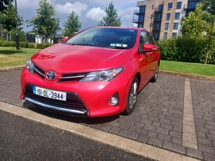 2015 - Toyota Auris Manual