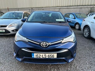 2015 - Toyota Avensis Manual