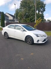 2015 - Toyota Avensis Manual